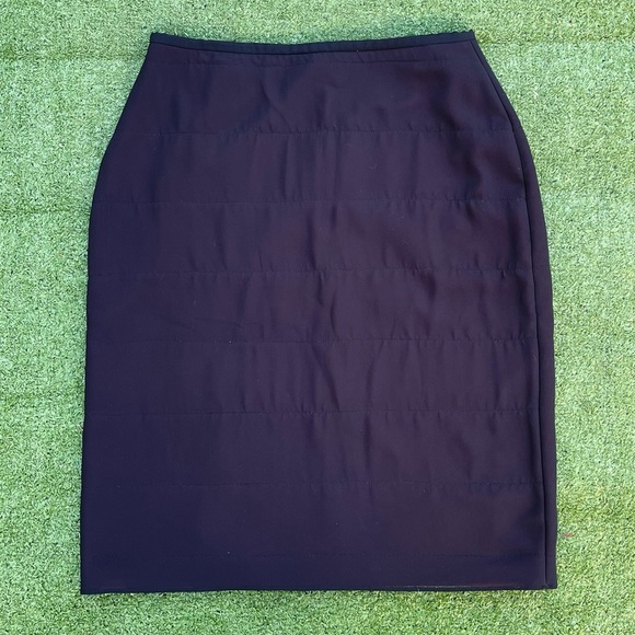 vintage espirit black skirt Preowned great condition slit to back fleece lined - Picture 1 of 4